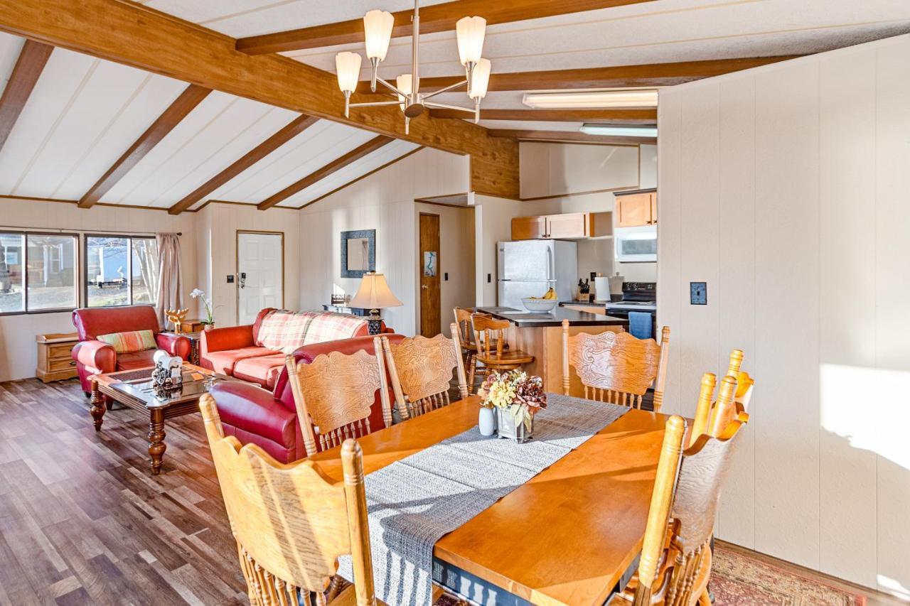 Downtown Harrison Lakefront Getaway Экстерьер фото